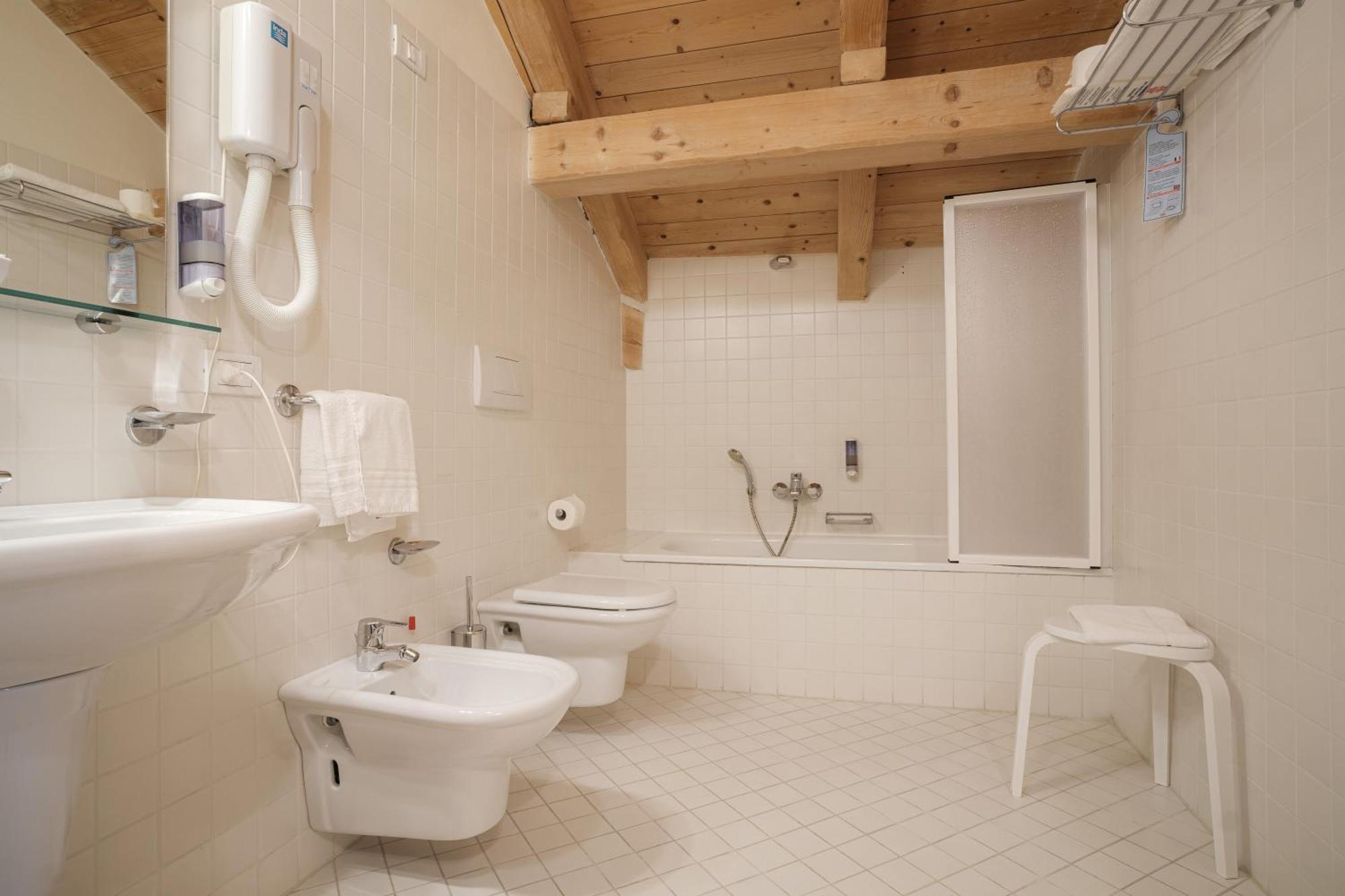 Casa Moresc Spiazzo (Trentino) Quarto foto